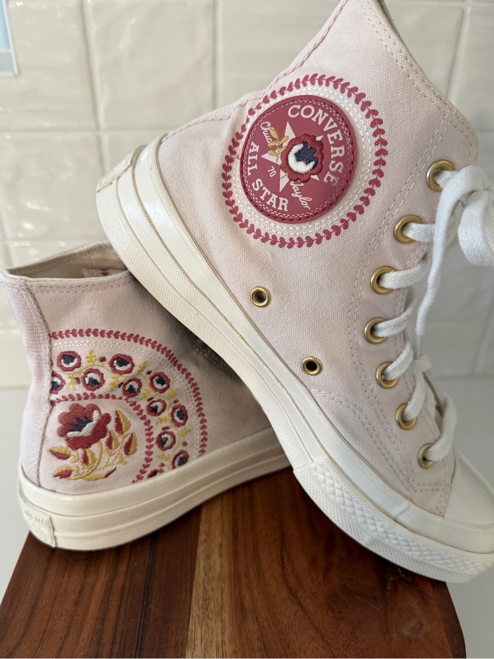 Converse Chuck 70 High Top “Embroidered Florals” – Blush Hush Pink” Women Size 8